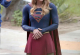 031_supergirl_in_park.jpg