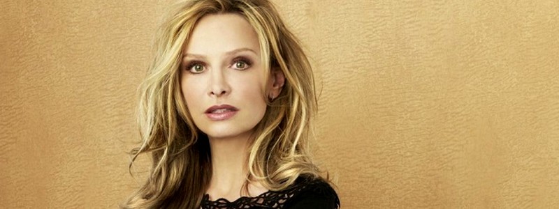 Calista Flockhart is Cat Grant