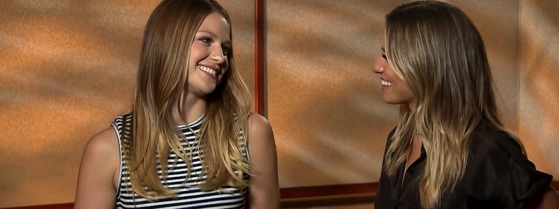 Extra's: Hanging with Supergirl