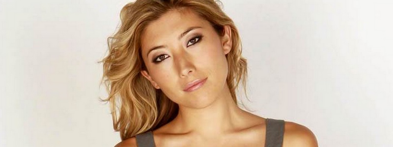 Dichen Lachman Thanks Fans