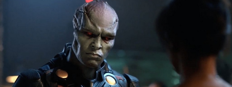 J'onn Meets Ms. Martian Sneak Peek