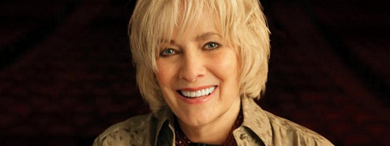 Reign's Adoptive Mother Is Cast